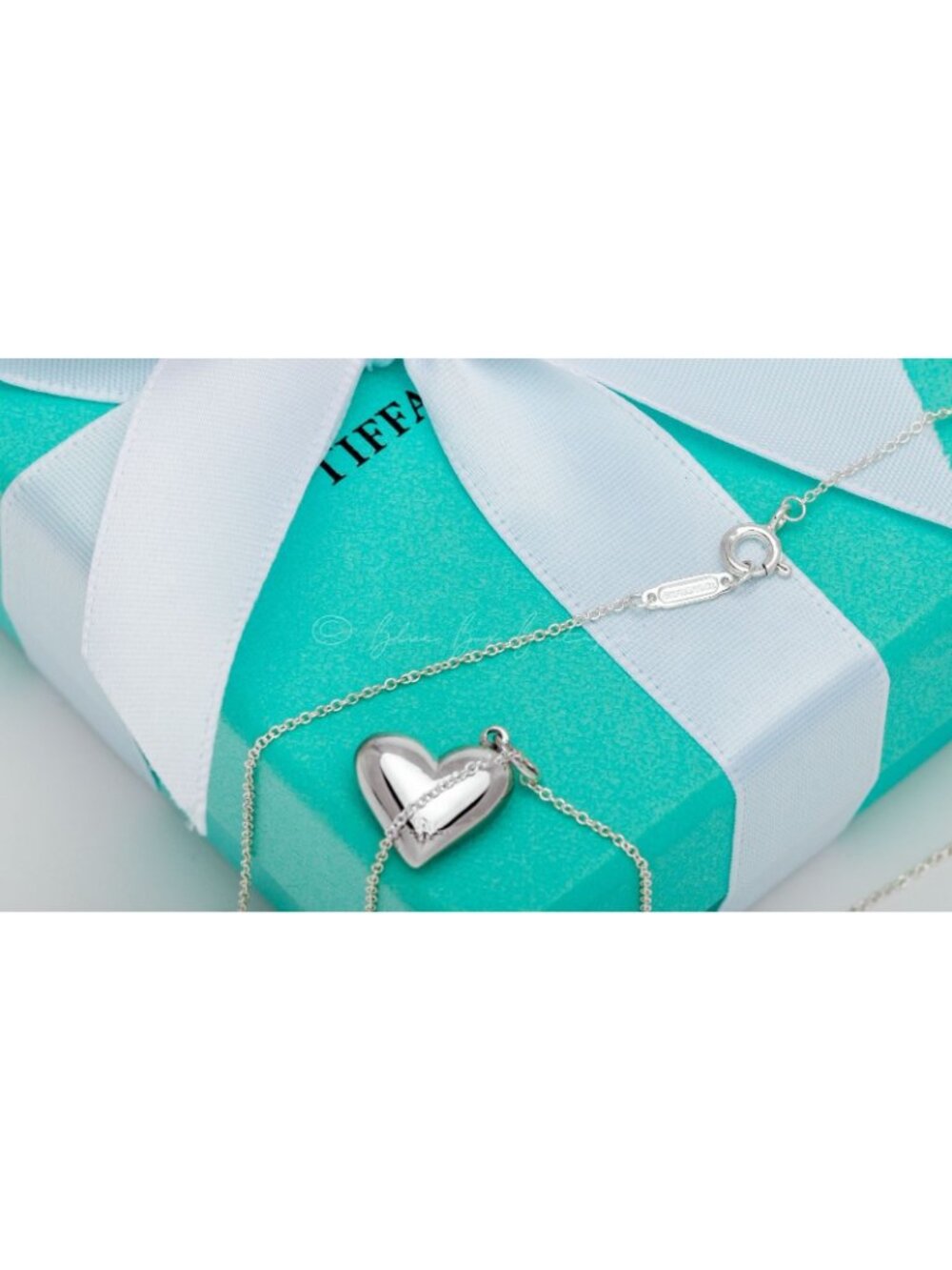 Tiffany & Co. Diamond Heart Pendant Etoile 5-Diamond Puffy Heart Necklace Silver - Picture 4 of 6